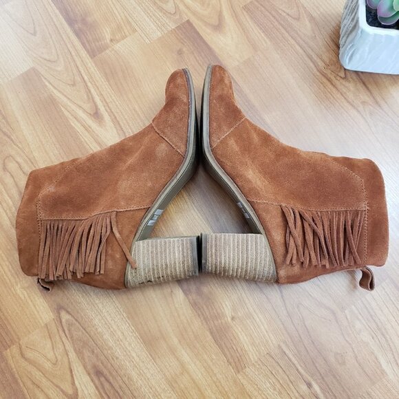 TOMS Lunata Cognac Whiskey Suede Tassel Fringe Boho Ankle Boots Size 8.5 - Picture 3 of 11